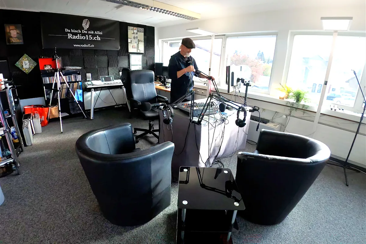 Für die nächste Radioshow steht alles bereit. Für die nächste Radioshow steht alles bereit.